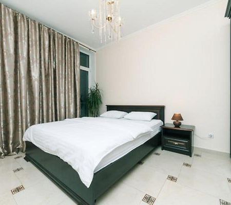 Lux Apartment, Comfort Town, Kijów Zewnętrze zdjęcie